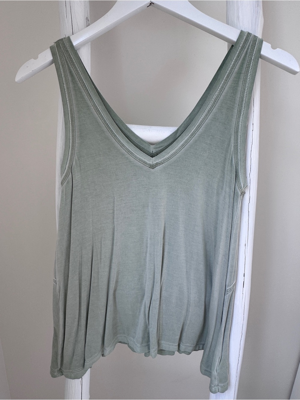 American Eagle Outfitters Soft & Sexy Sage Green V-Neck Tank Top XS
